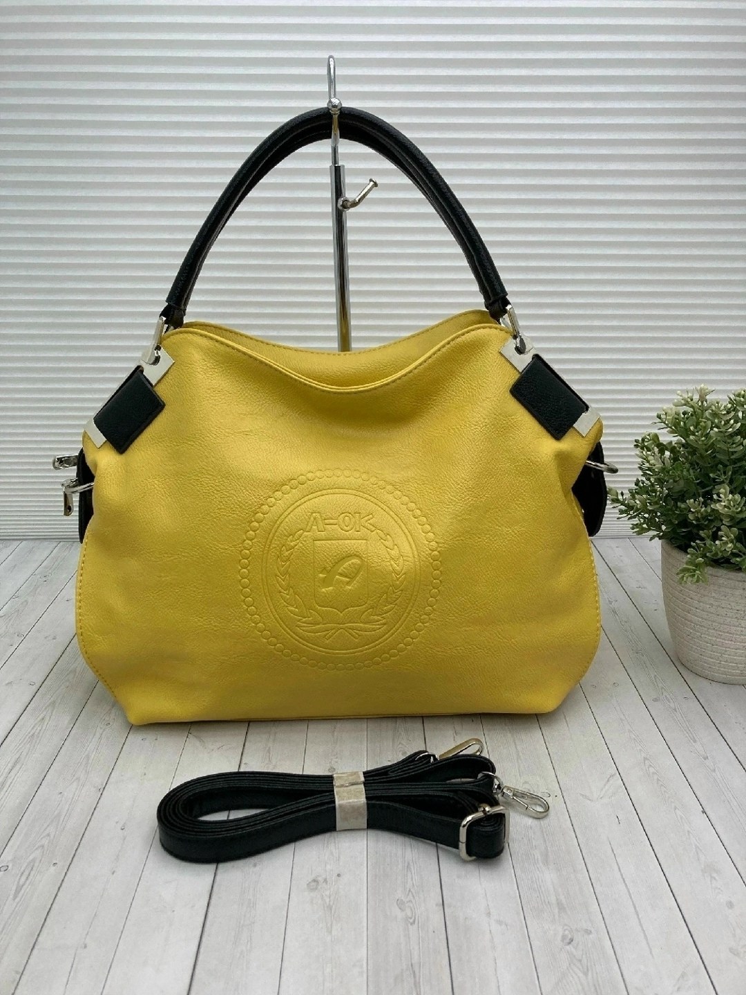 сумка,стильная женская сумка,женская сумка,сумка женская экокожа,желтая сумка