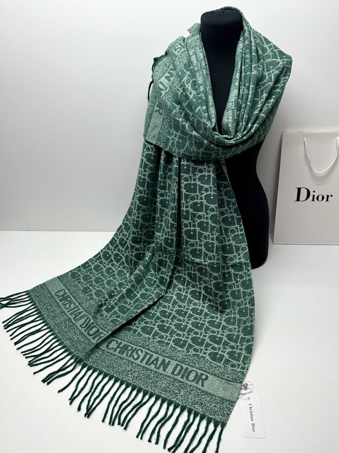 палантины dior,палантин диор,палантин женские,палантин теплый,палантин christian dior