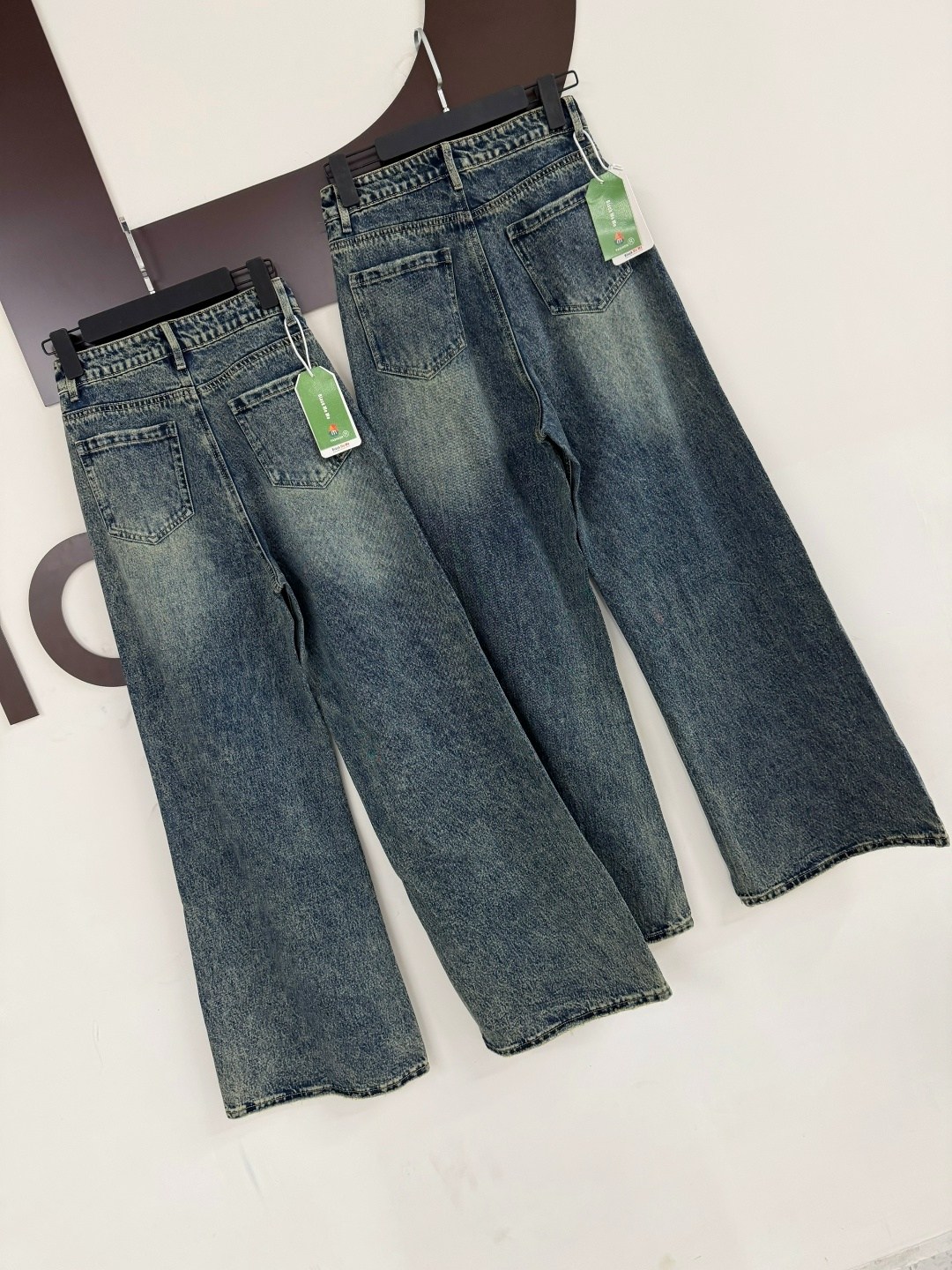 женские джинсы широкие,широкие джинсы,джинсы женские,джинсы модные,одежда джинсы