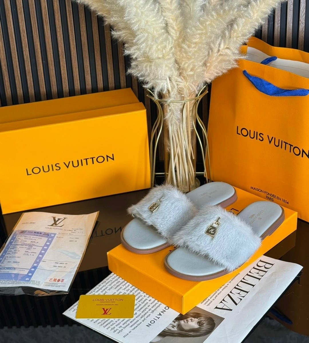 тапочки louis vuitton,шлепанцы louis vuitton,,меховые тапочки луи виттон,тапочки женские