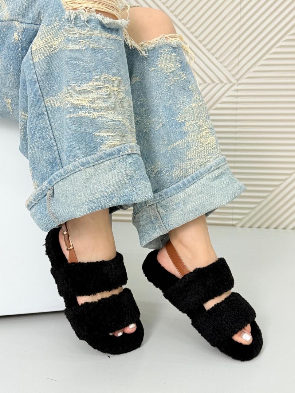 ,тапочки модные,меховые тапочки,домашние тапочки,тапочки меховые домашние