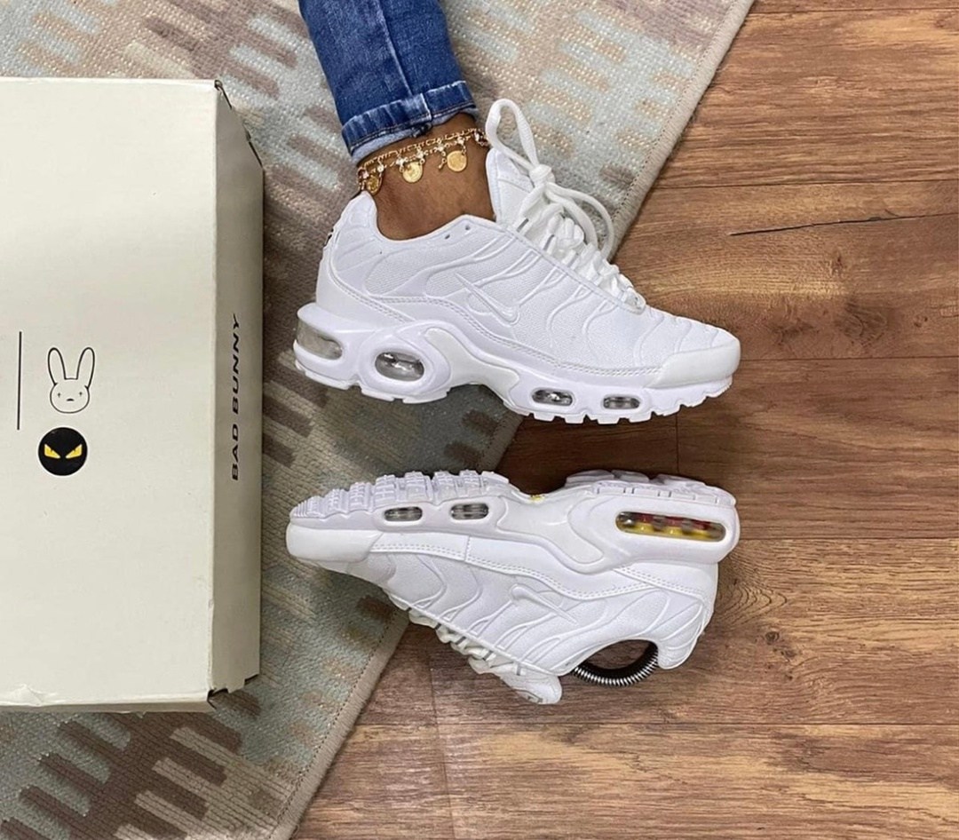 кроссовки nike air max plus tn,nike air max plus tn white,кроссовки nike air max plus,кроссовки,кроссовки найк тн плюс