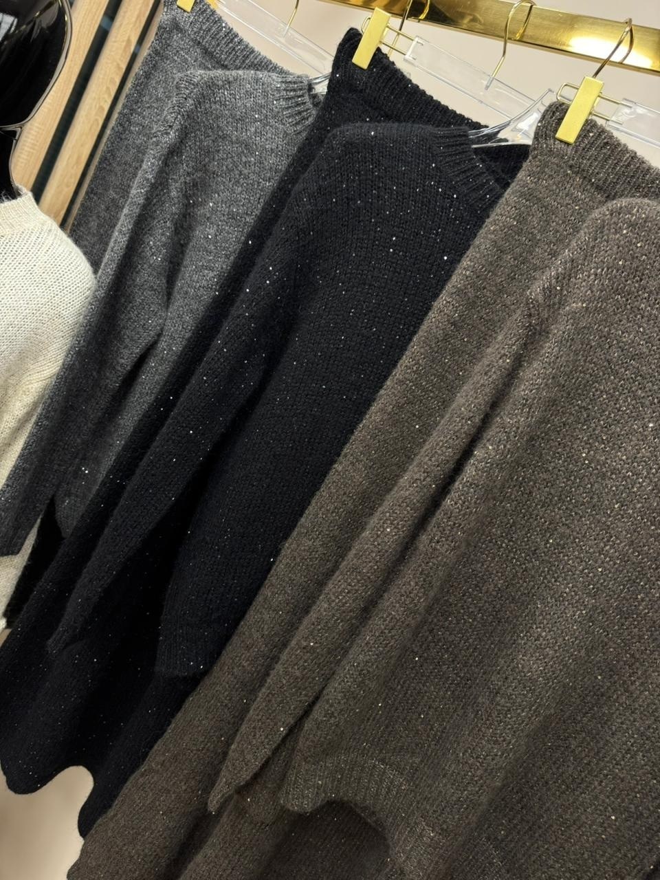 трикотажные костюмы,вязаный костюм с юбкой,вязаные джемпера,джемпер,свитера женские