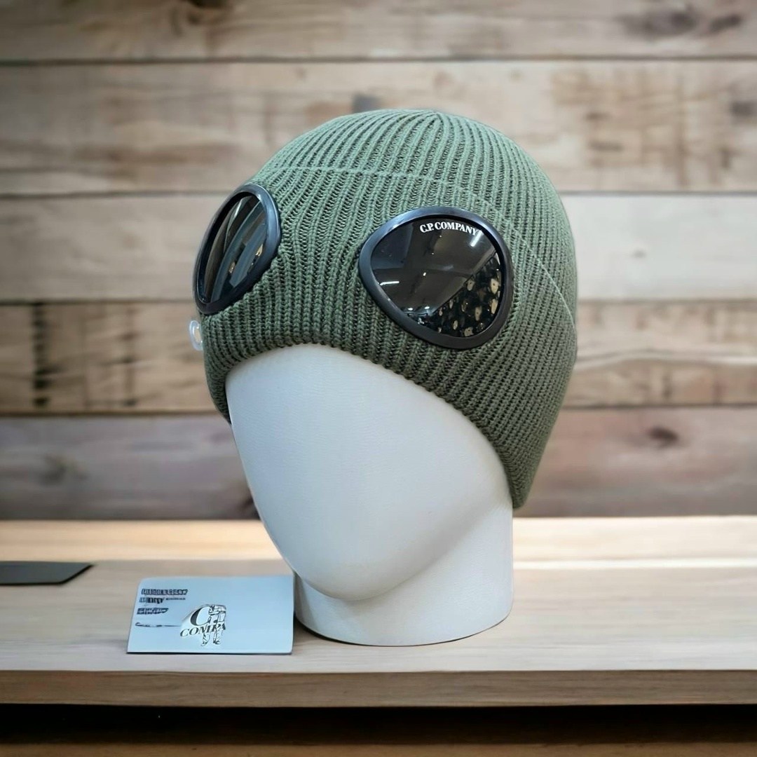 шапка сипи компани,шапка c p company,шапка сипи компани с линзами,шапка с очками