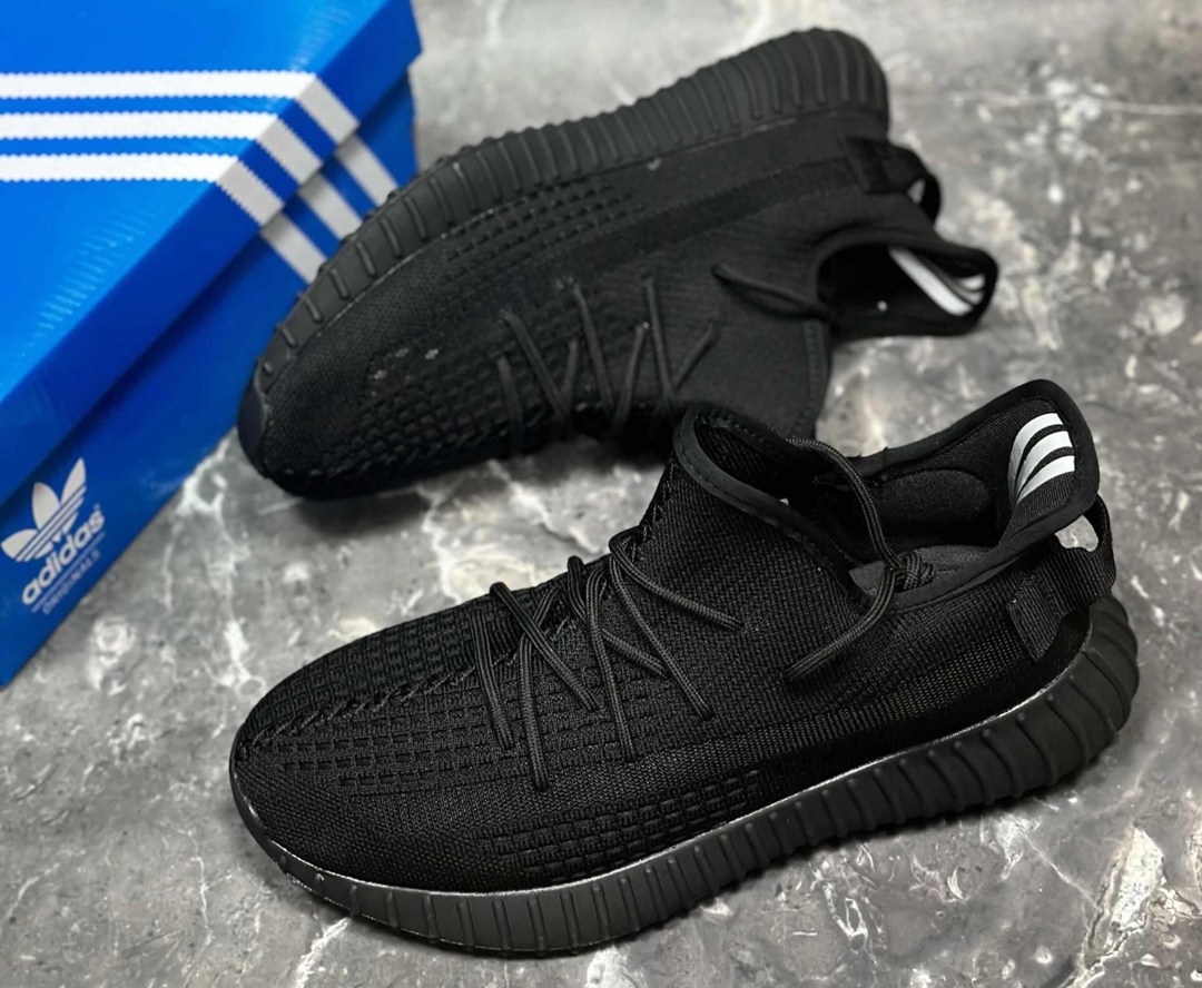 кроссовки адидас мужские изики,мужские кроссовки adidas yeezy boost 350,кроссовки для мужчин,мужские кроссовки,крутые кроссовки мужские
