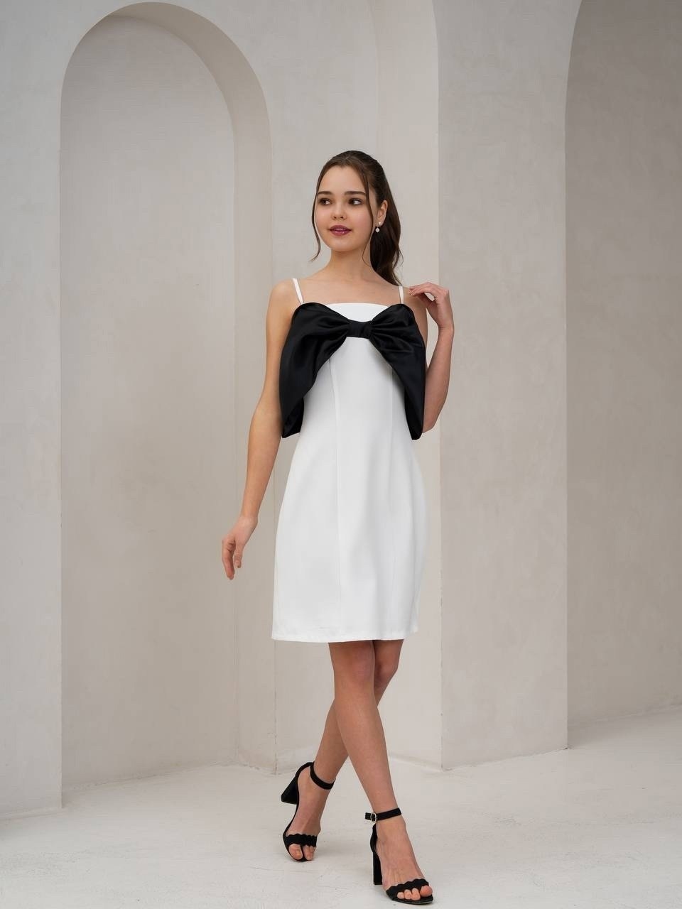 платье бант,коктейльное платье,платье с большим бантом,нарядные платья,женское платье с бантом