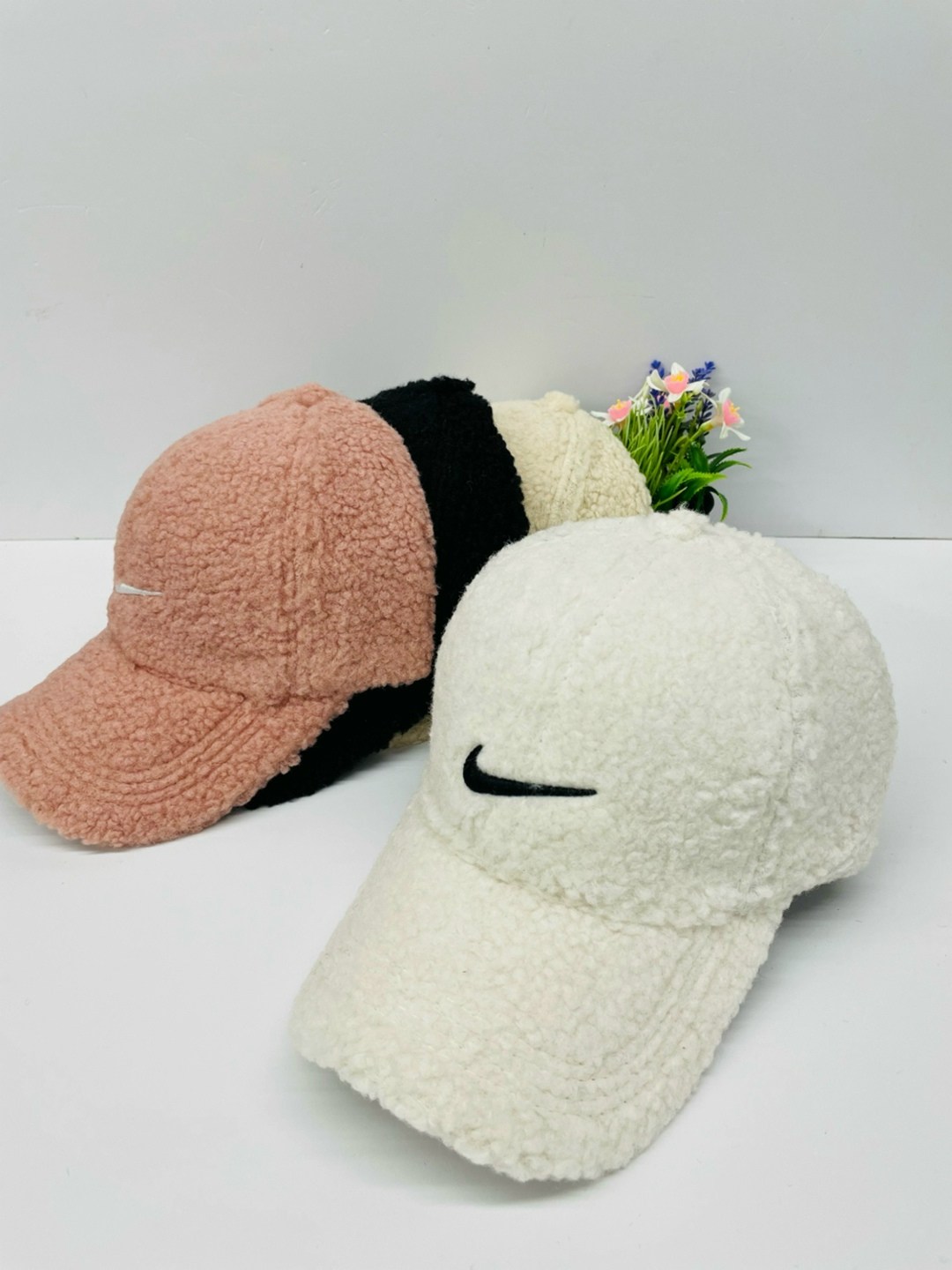 кепка меховая,кепка зимняя,кепка теплая,плюшевая кепка найк,бейсболка меховая