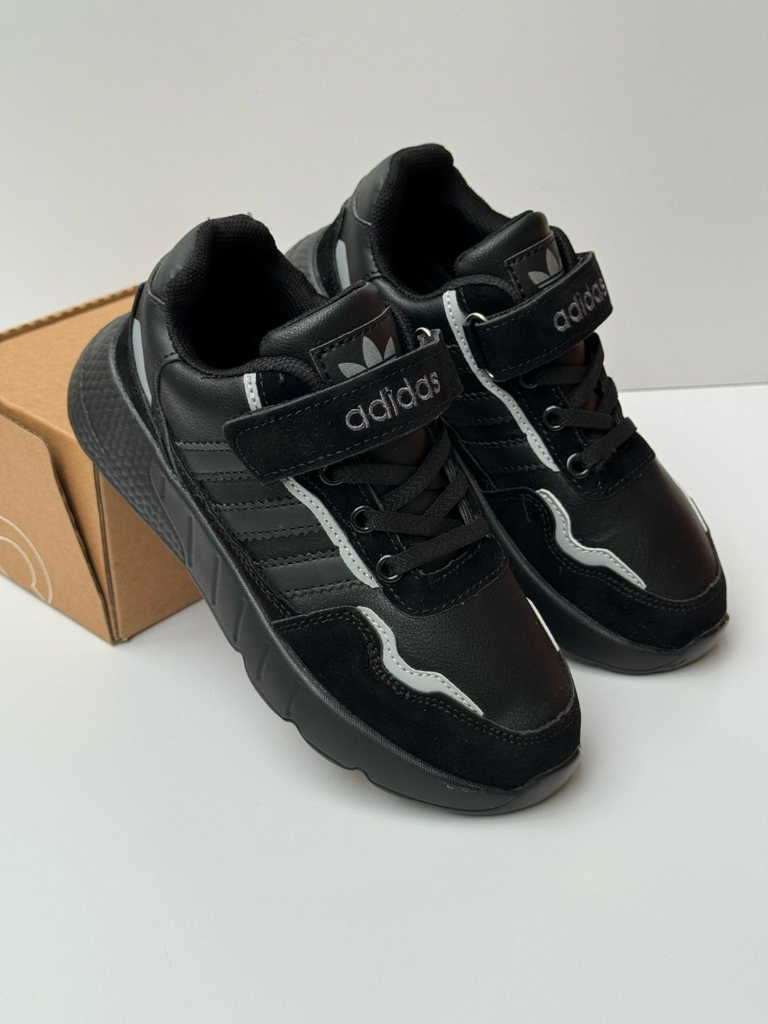 ,кроссовки adidas,мужские кроссовки adidas,кроссовки адидас,детские кроссовки адидас