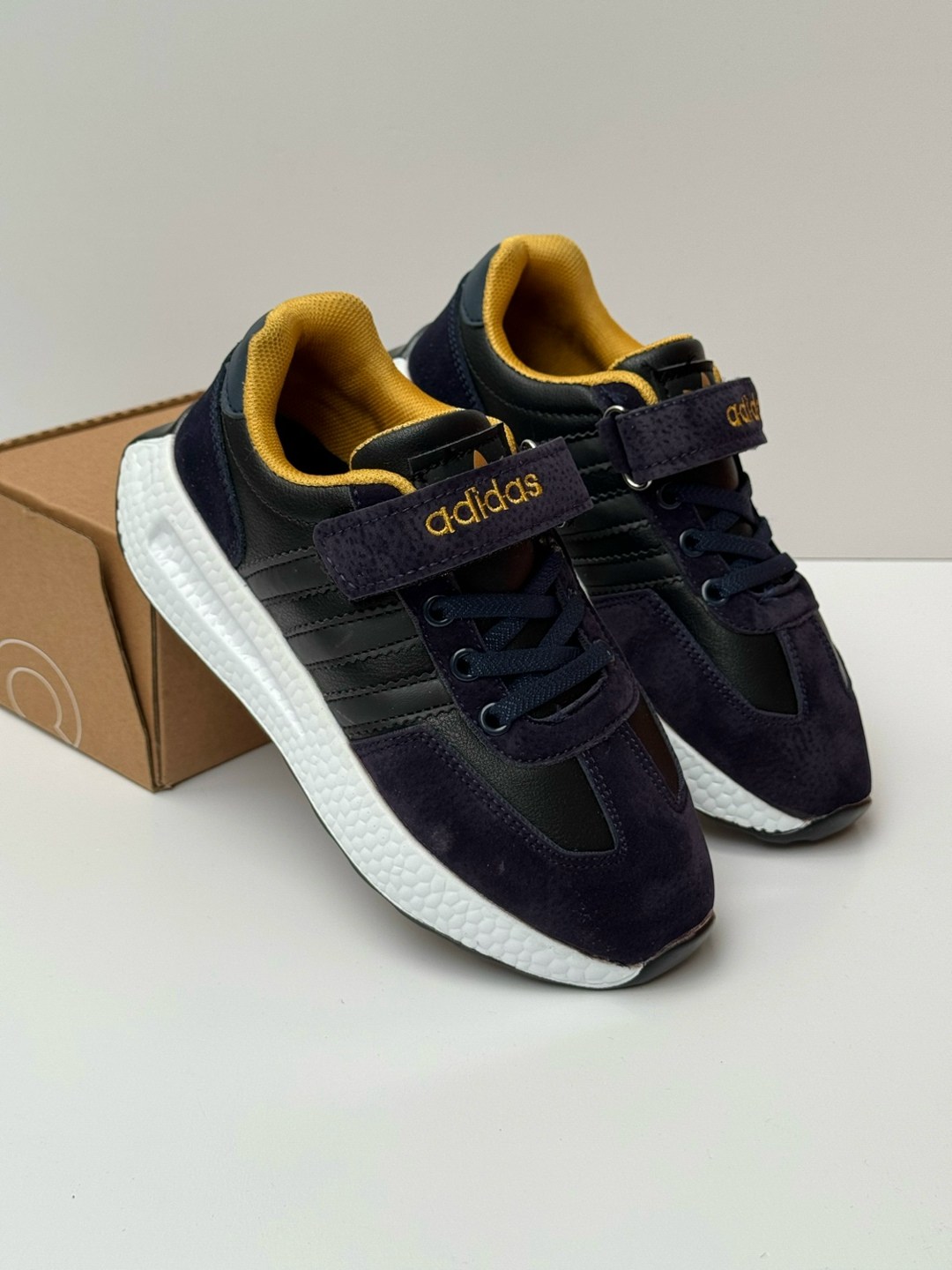 ,кроссовки adidas,мужские кроссовки adidas,кроссовки адидас,детские кроссовки адидас