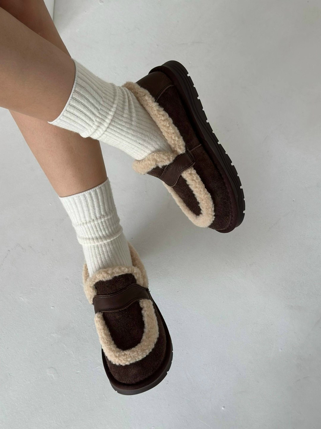 ,теплая ,тапочки зимние,плюшевые домашние тапочки,тапочки модные