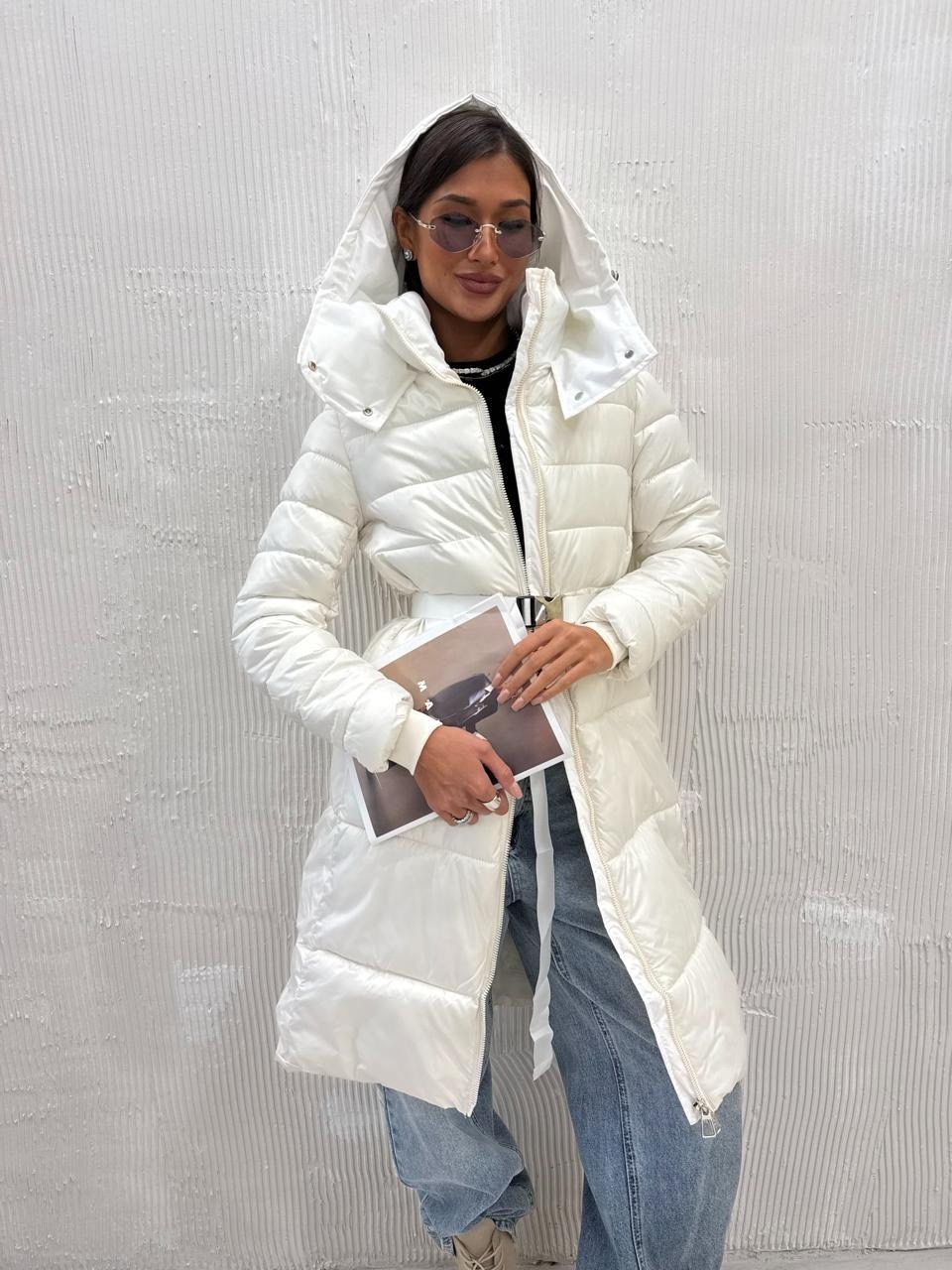 пуховик удлиненный,белый пуховик,куртка стильная,куртка женская белая,пуховик