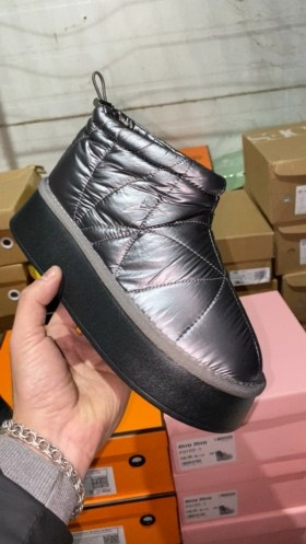 ,дутики женские,зимние женские дутики,дутики зимние короткие на меху и платформе,зимние дутики