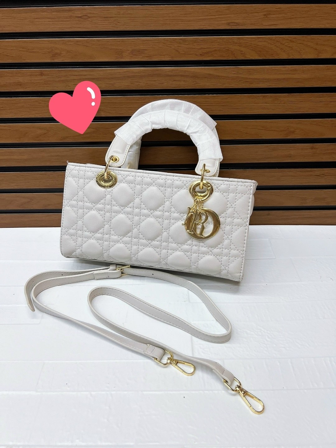 сумки диор,dior сумка,christian dior сумка,сумка диор женская,модная сумка