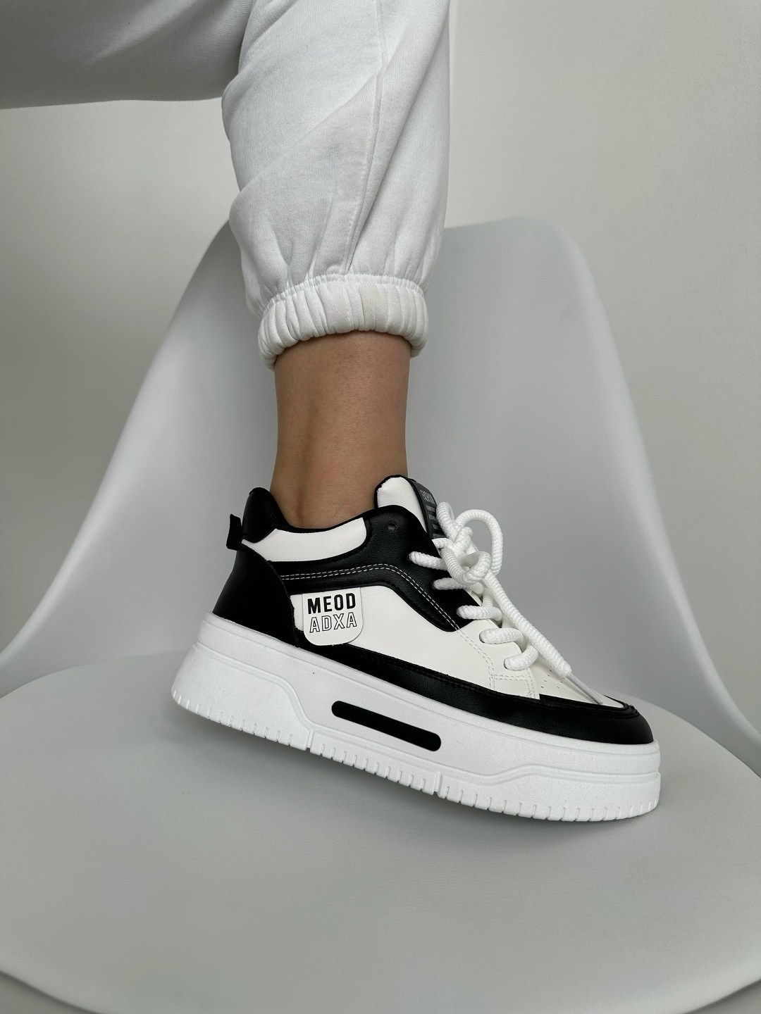 ,женские кроссовки,повседневные кроссовки,спортивная ,кроссовки для женщин