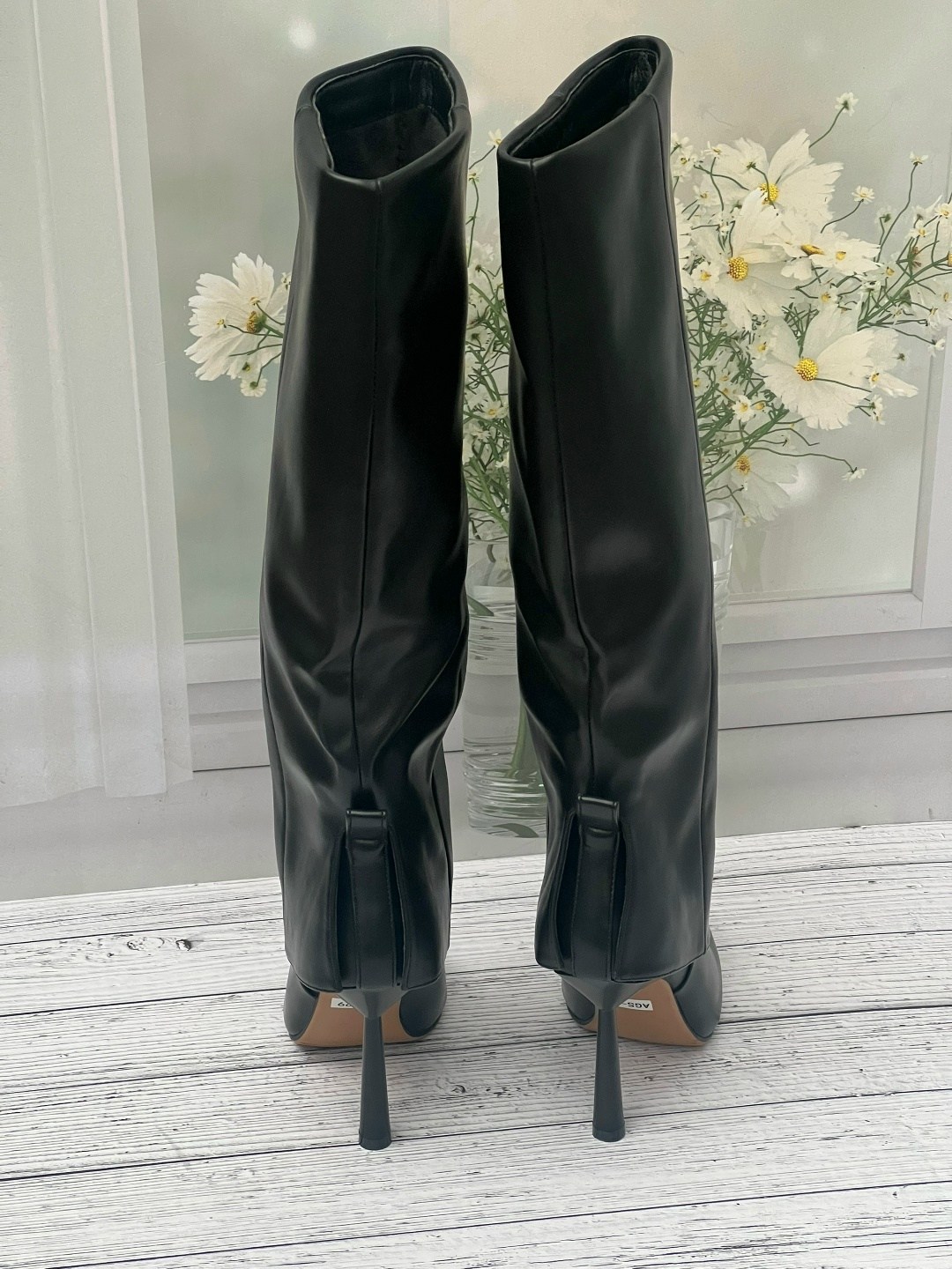 ,высокие сапоги,сапоги на шпильках,сапоги,модные сапоги