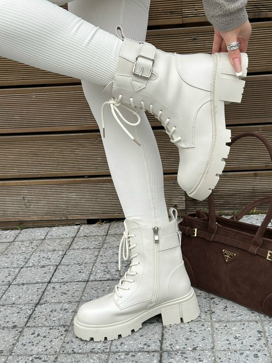 ,женские ботинки,зимняя женская ,белые ботинки,ботинки модные