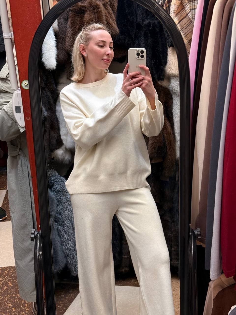 трикотажные костюмы,вязаные костюмы,костюм вязаный теплый с брюками kamillastyle,костюмы брючные,костюм молочный