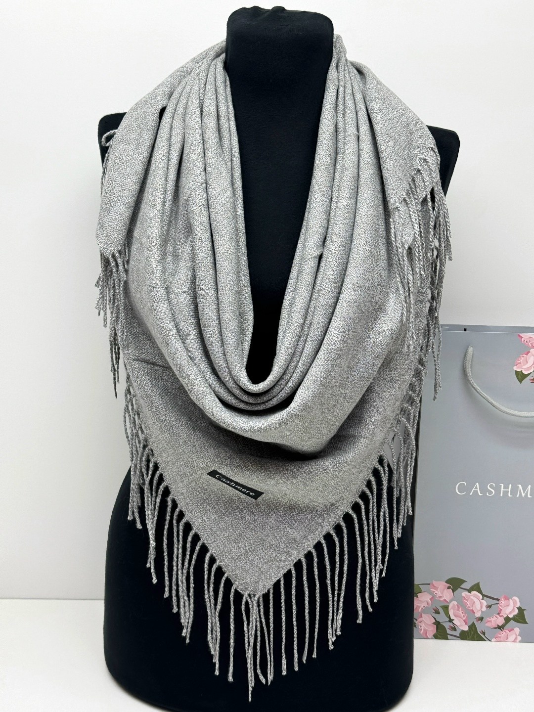 кашемировый шарф,женские кашемировые шарфы,шарф женские,шарф с бахромой,шарф с кисточками