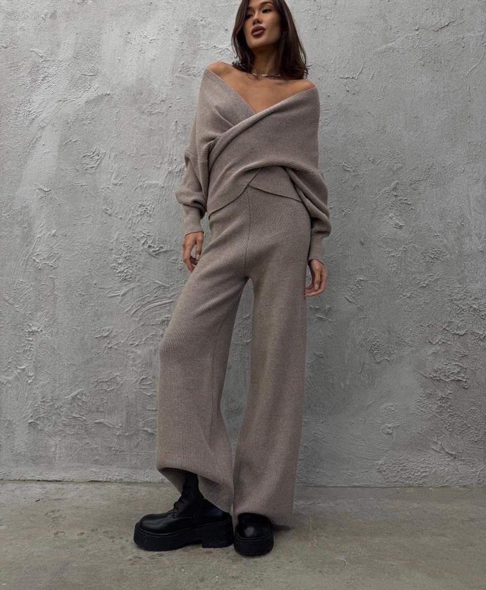 вязаные костюмы,костюм женский вязаный,трикотажные костюмы,стильные костюмы,трикотажный костюм с брюками