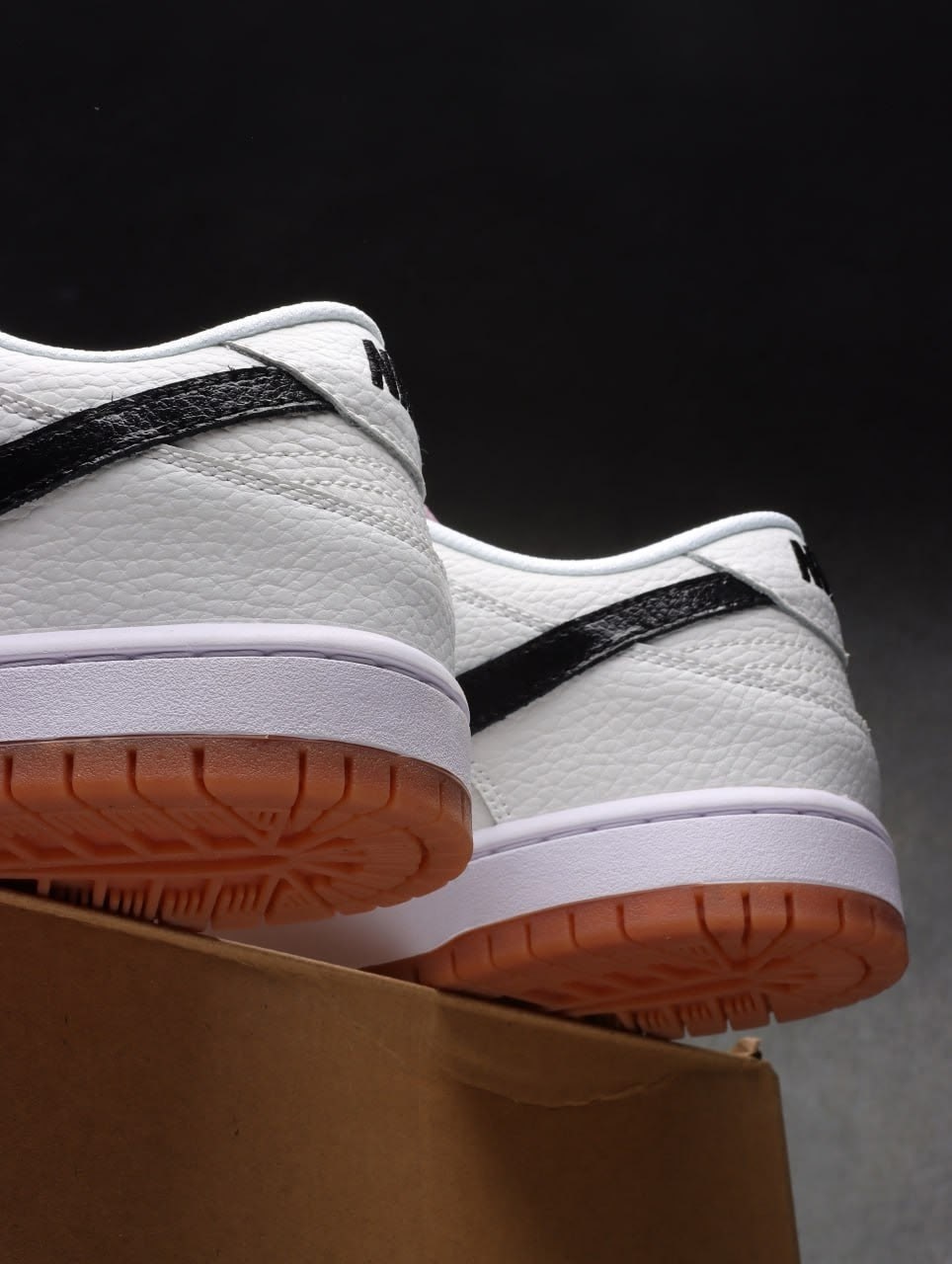 nike dunk low кроссовки белые,nike sb dunk low white,nike sb dunk low pro,кроссовки nike sb dunk low,кроссовки nike dunk sb low pro