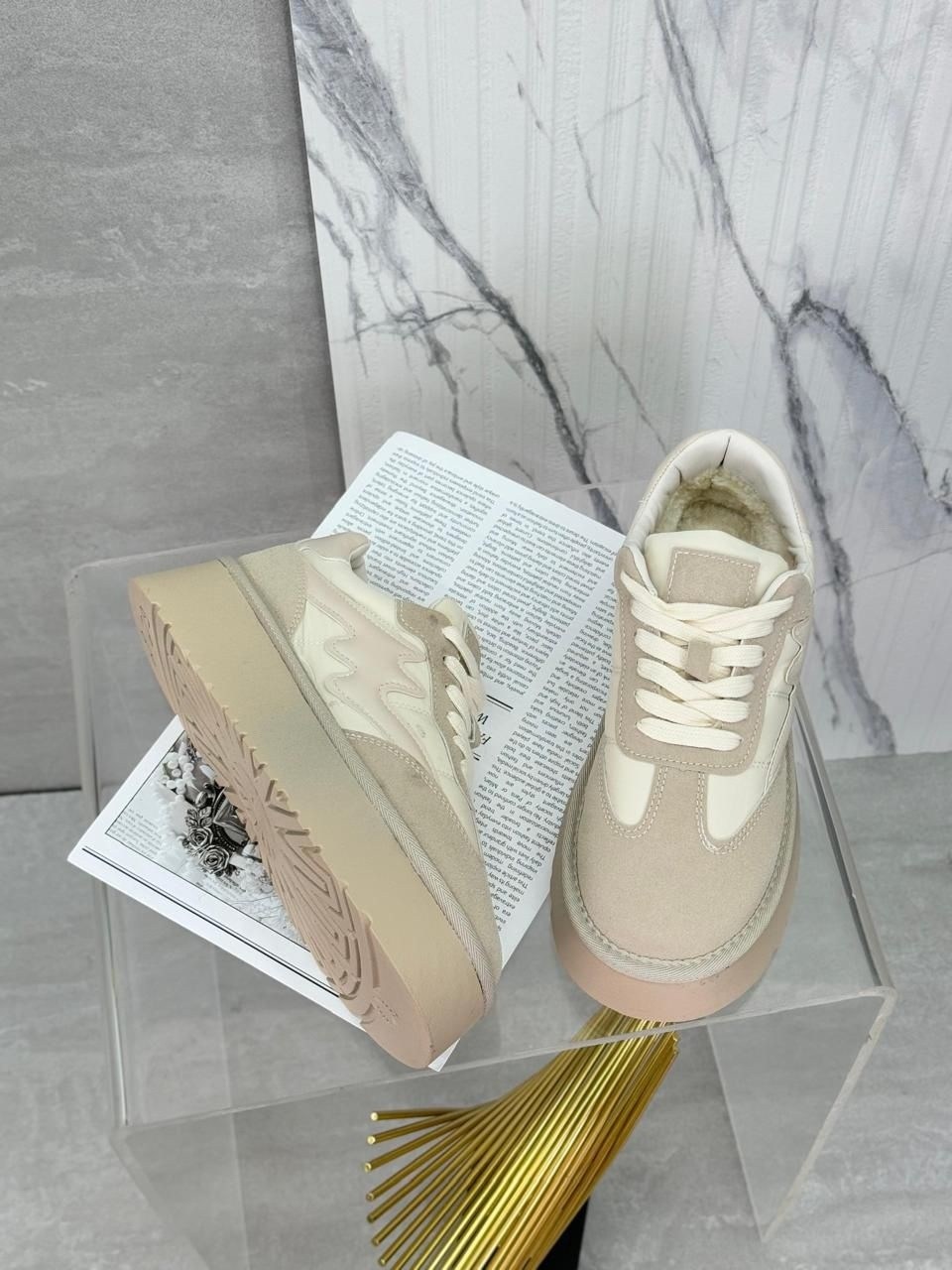 ,кроссовки женскиe,кроссовки женские стильные,бежевые кроссовки женские,стильные кроссовки