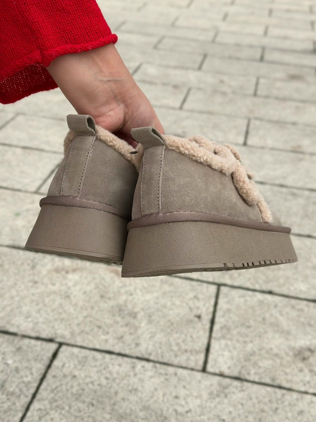 ,угги женские,женская ,зимняя  женская,угги короткие на высокой подошве