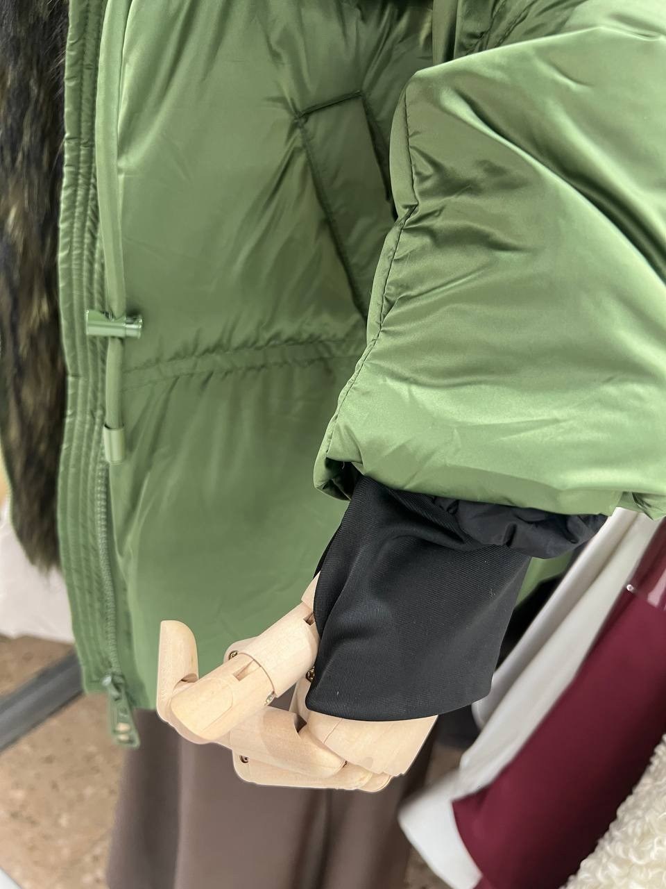 пуховики с мехом,женские пуховики,пуховик женский с мехом,пуховик женский с натуральным мехом,женская зимняя куртка