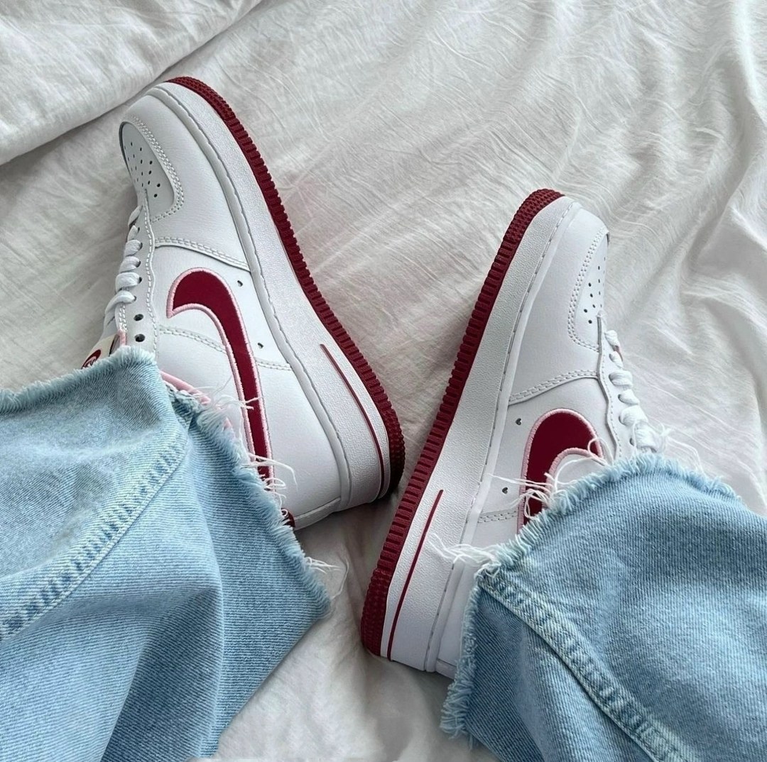 кросcовки nike air force 1,кроссовки nike air force 1 low valentine day,женские кроссовки nike,nike air force 1 low,nike air force 1 low valentine s day 2025