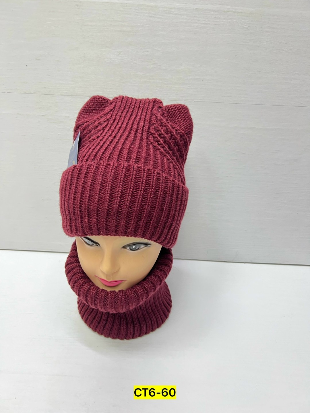 шапка женская,вязаная шапка,женская вязаная шапка,женская вязанная шапка,шапка зимняя женская