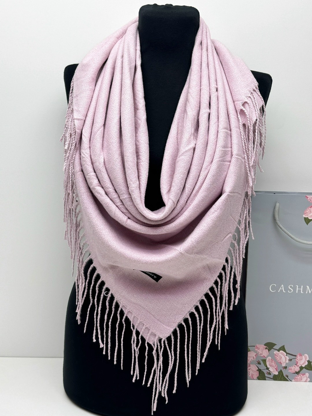 кашемировый шарф,женские кашемировые шарфы,шарф женские,шарф с бахромой,шарф с кисточками