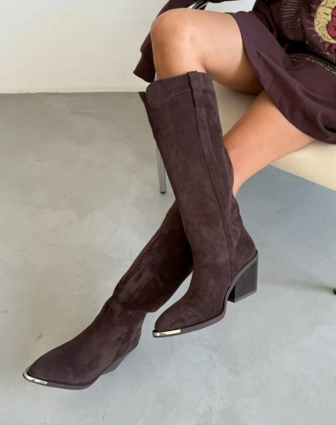 сапоги демисезонные казаки замшевые на каблуке,женские сапоги,сапоги демисезонные женские,сапоги казаки,замшевые сапоги