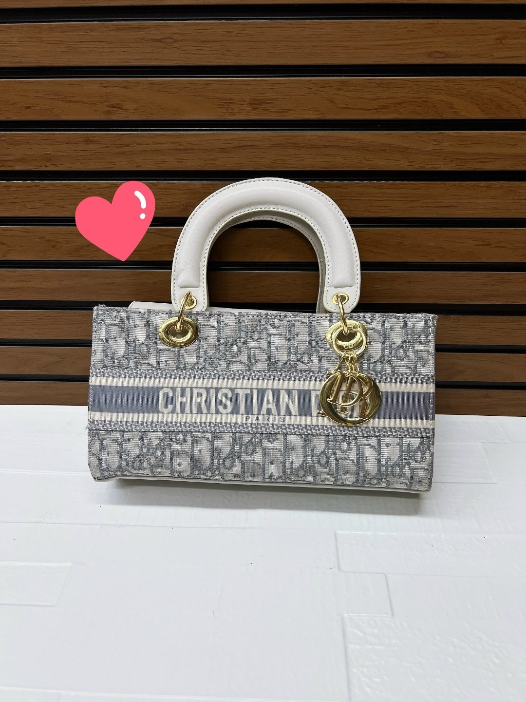 сумки диор,dior сумка,christian dior сумка,сумка диор женская,модная сумка