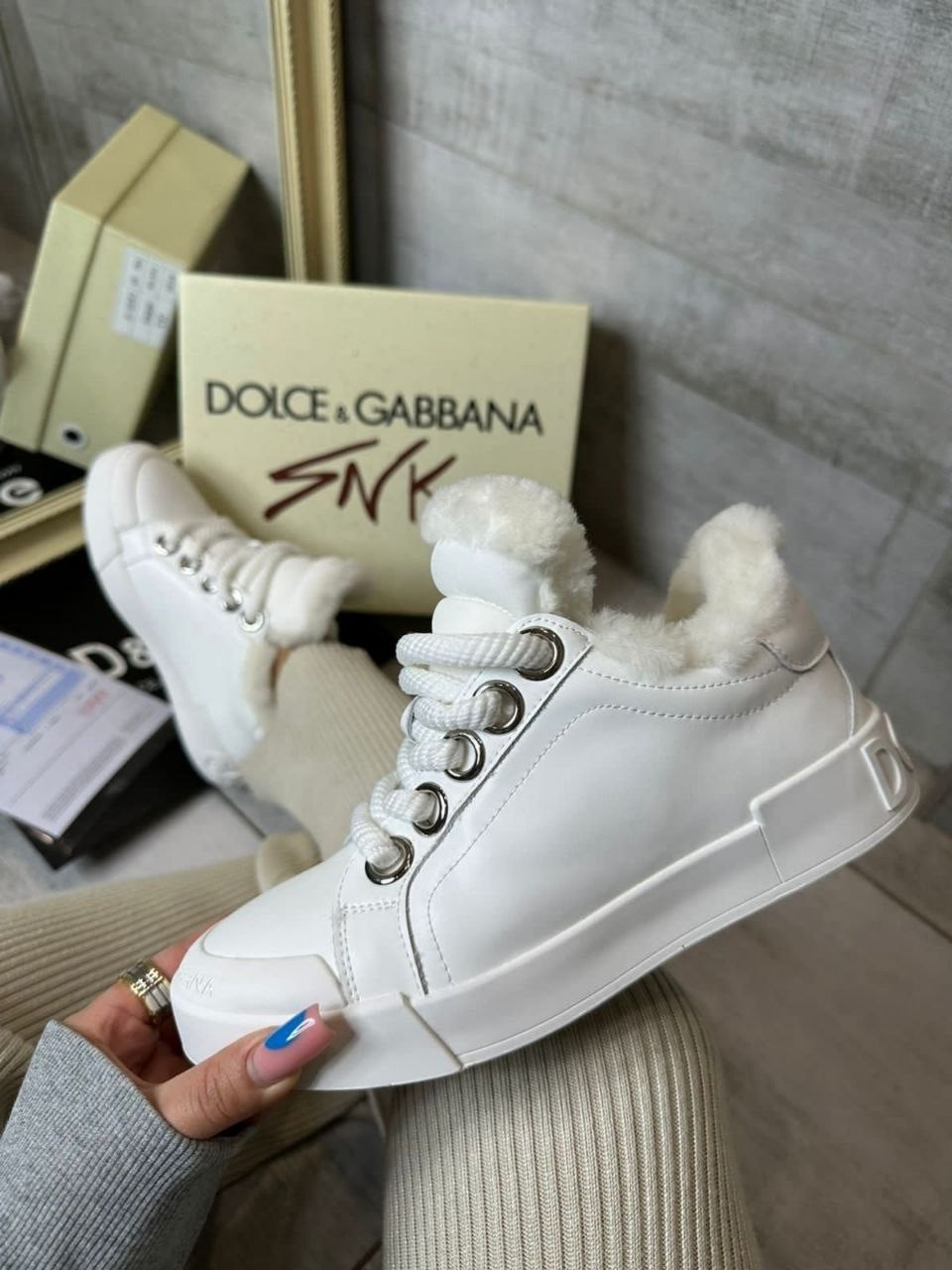 ,кеды dolce gabbana,черные замшевые кроссовки женские,замшевые кроссовки,кеды женские черные