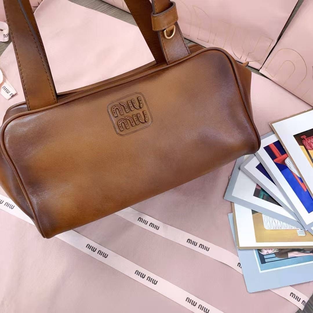 сумки,кожаная сумка,сумка,женская сумка,сумки коричневый