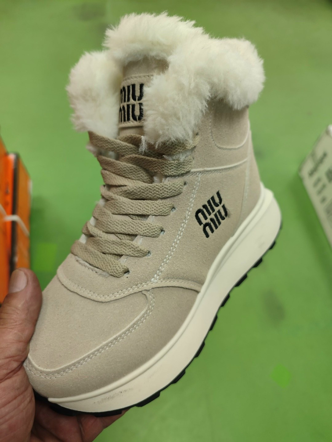 , женская,обуви,зимняя женская ,зимние женские кроссовки