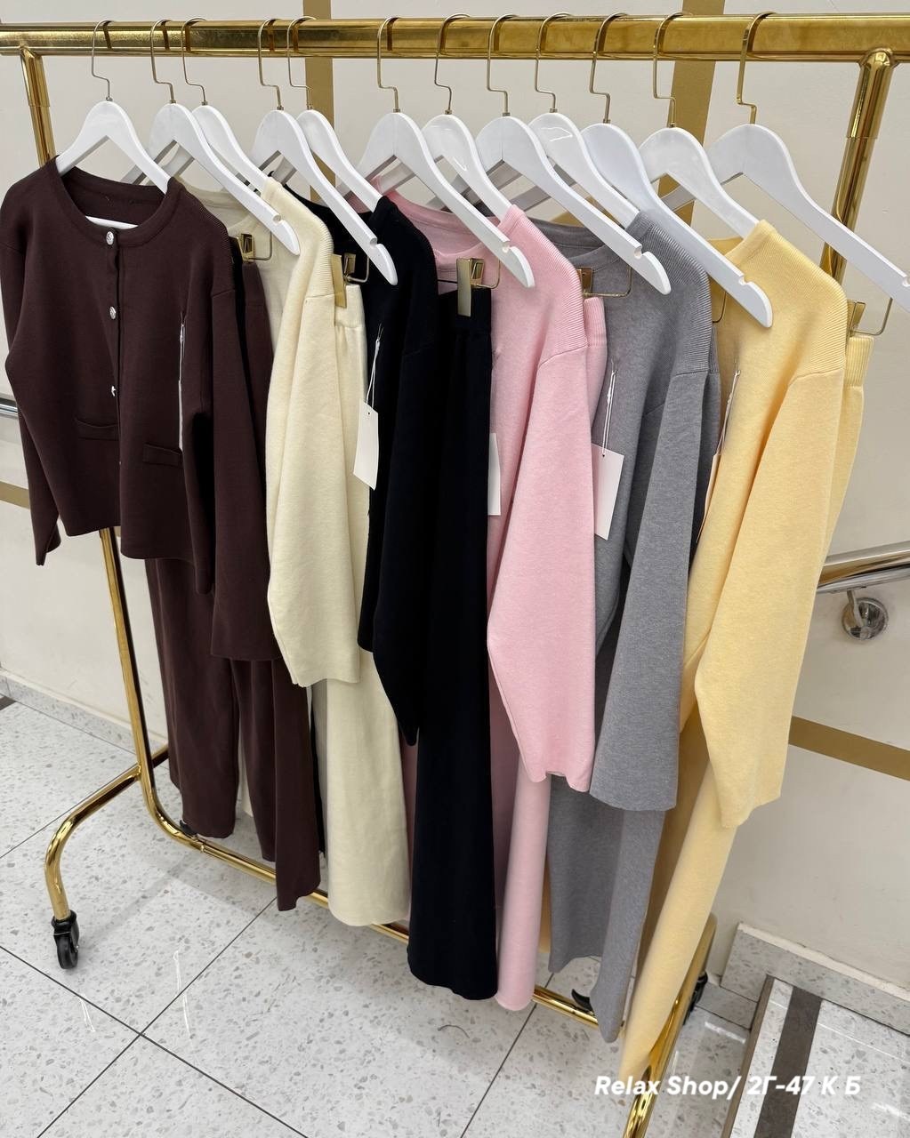 теплый костюм с брюками,костюм с брюками,трикотажные костюмы,вязаные костюмы,брючные женские костюмы