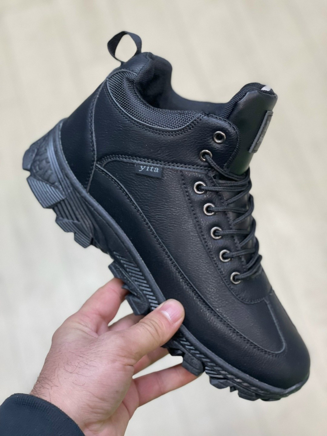 зимние мужские ботинки,,зимние ботинки,зимняя ,зимние мужские кроссовки