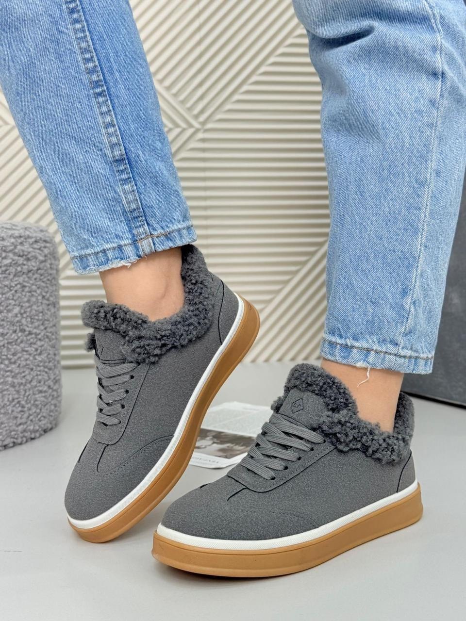 ,кроссовки женскиe,женская ,женская зимняя ,замшевые кроссовки