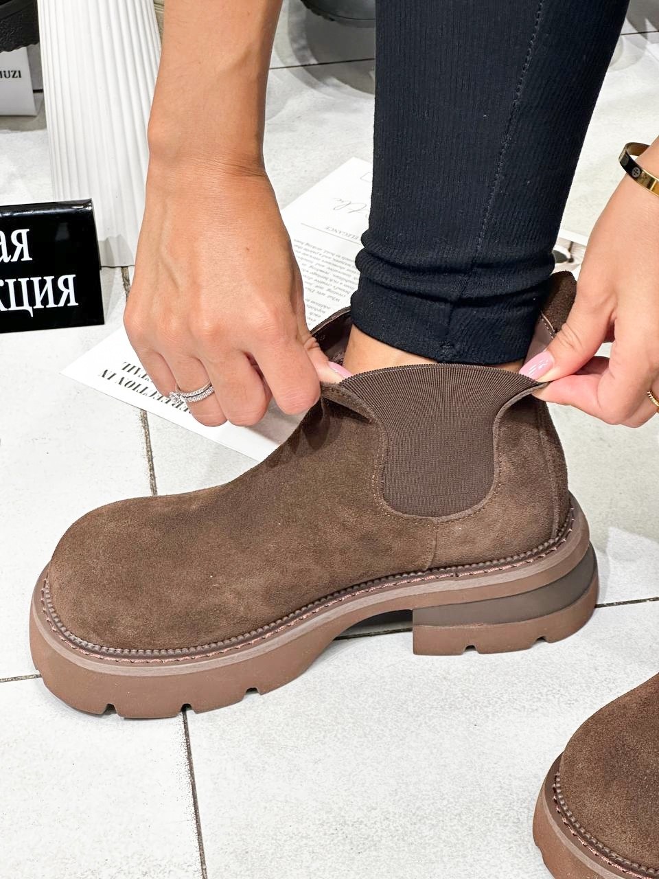 ,женская ,женские ботинки,замшевые ботинки,ботинки