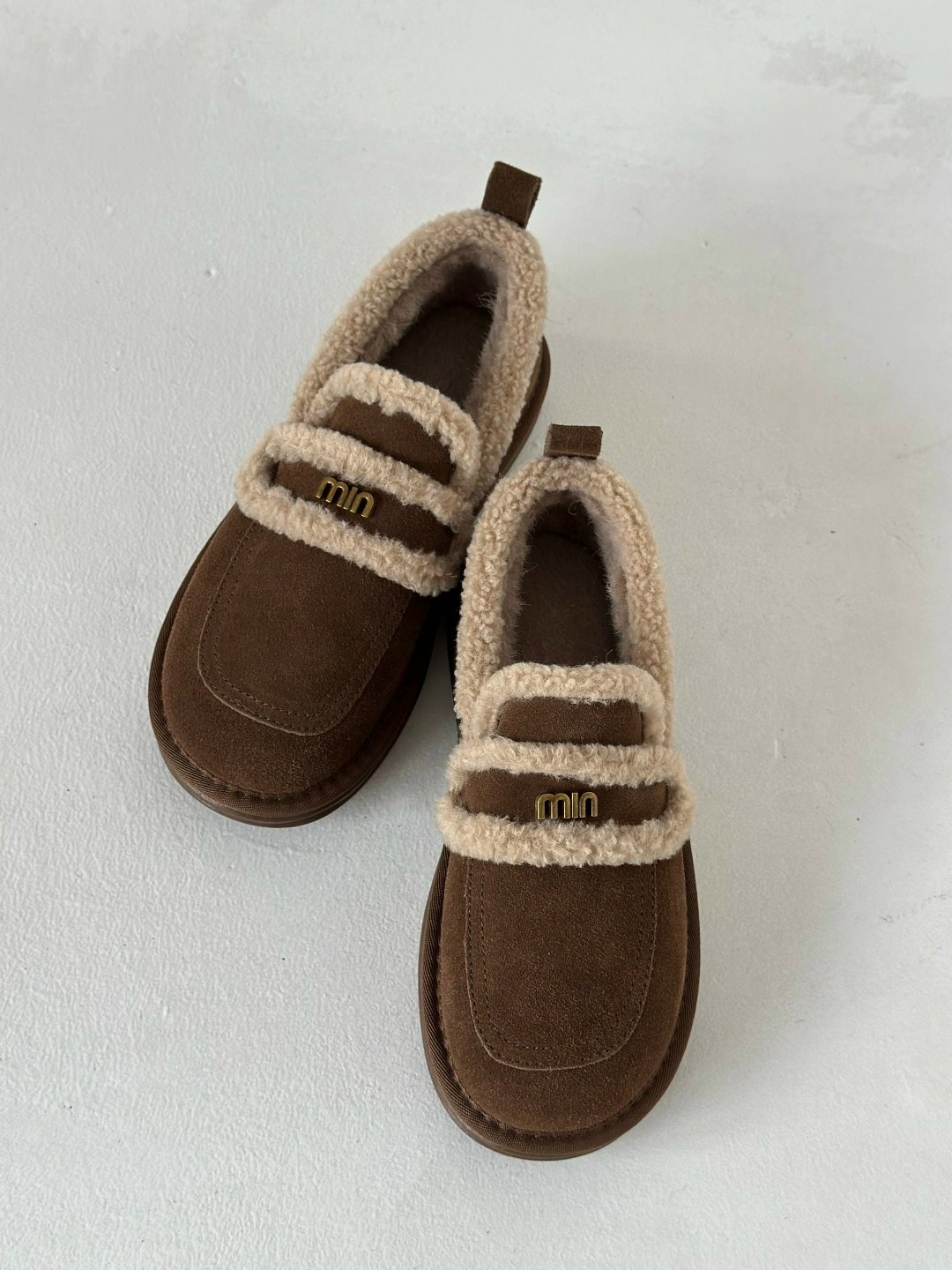 ,теплая ,женская ,теплые ботинки, на плоской подошве