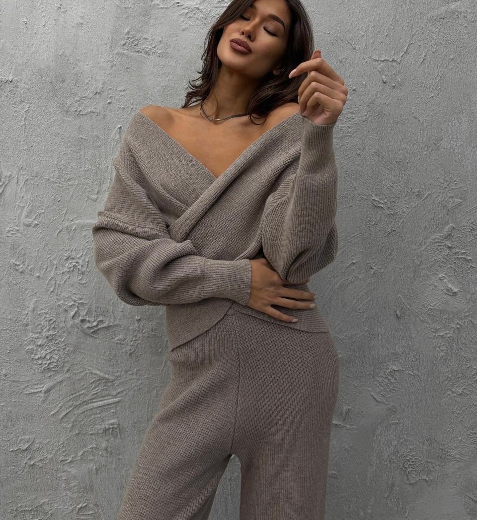 вязаные костюмы,костюм женский вязаный,трикотажные костюмы,стильные костюмы,трикотажный костюм с брюками