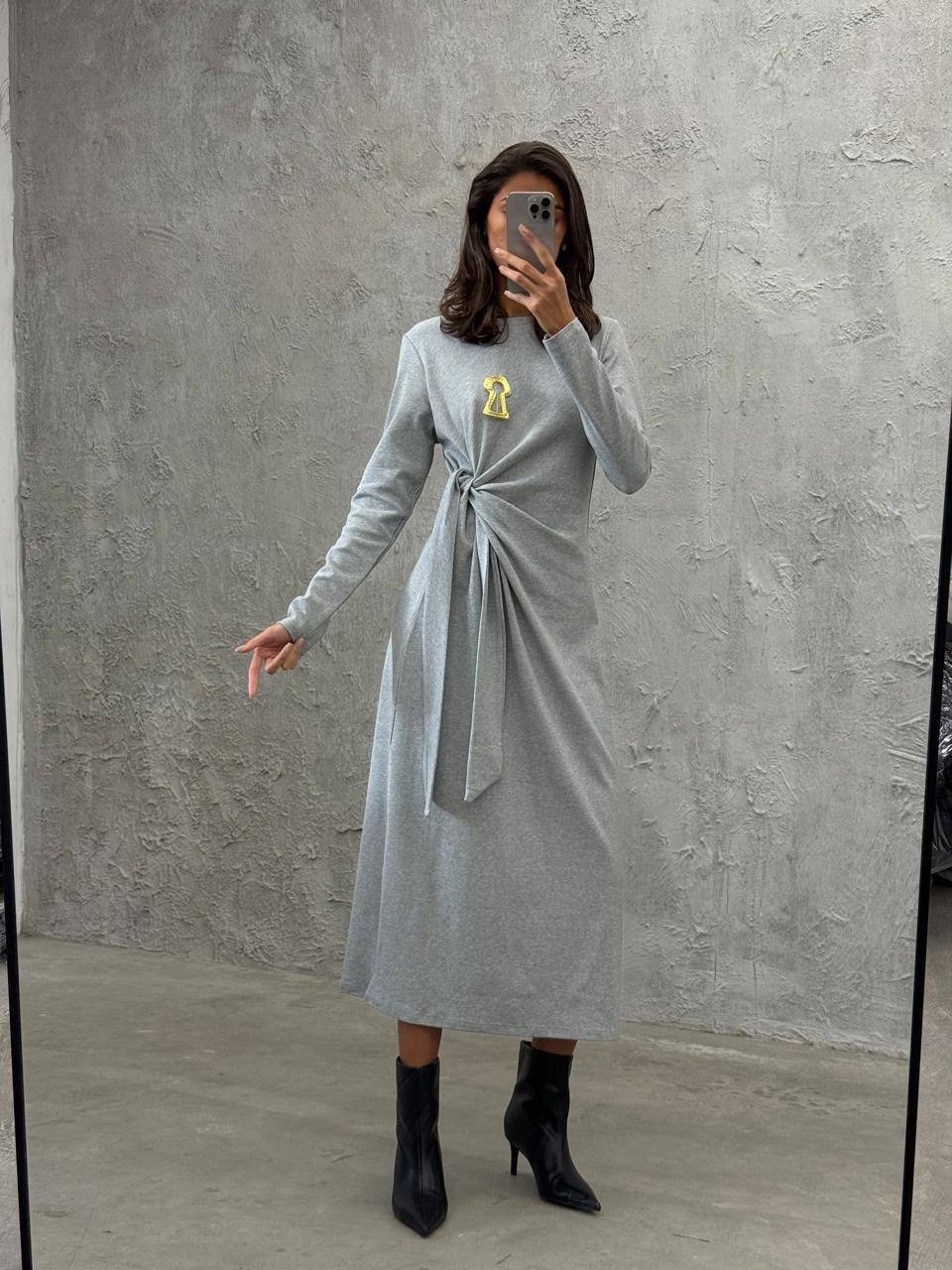 трикотажное платье,платье трикотажное донна каран,длинное трикотажное платье,платье серое,платье стиль