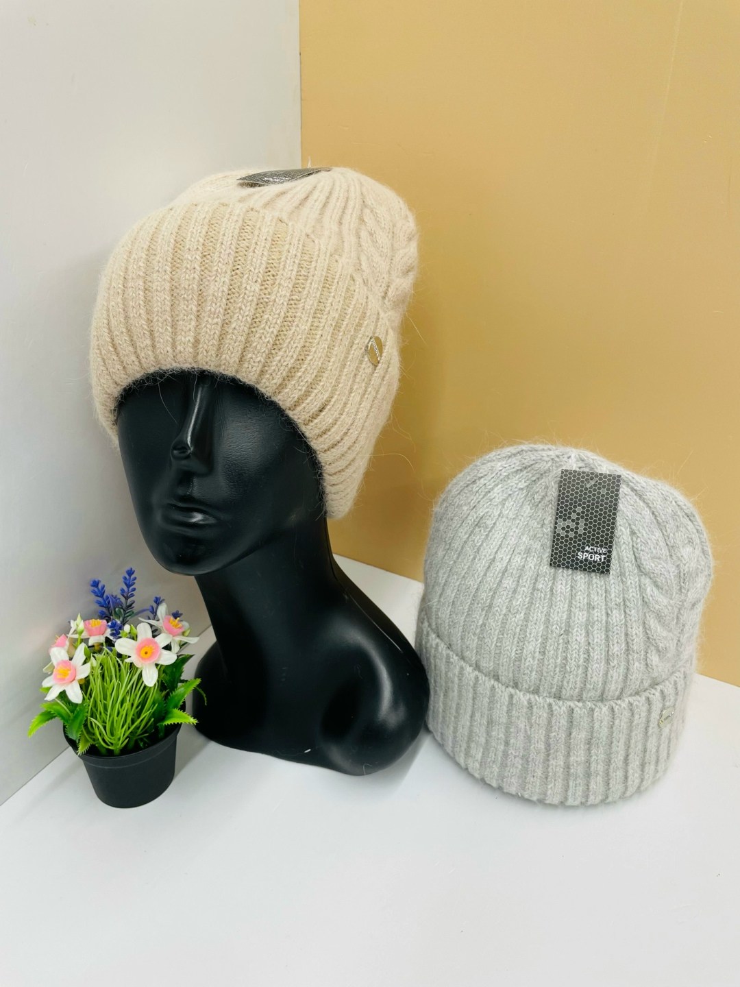 шапка женская,шапка для женщин,женская вязаная шапка,женская шапка из ангоры,шапка ангора