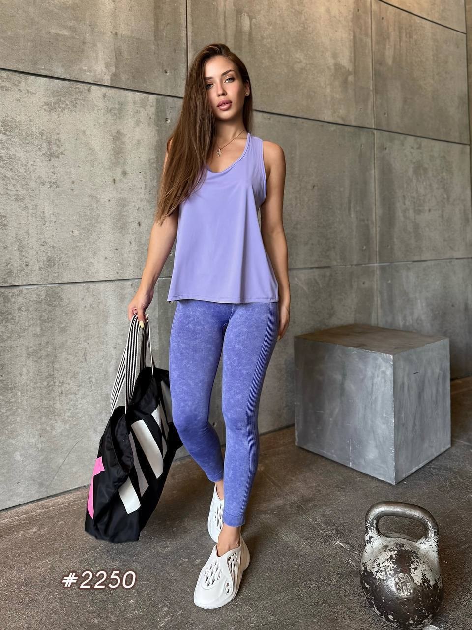 майка для фитнеса,удлиненная майка для фитнеса,женская спортивная майка,спортивные топы,спортивная майка