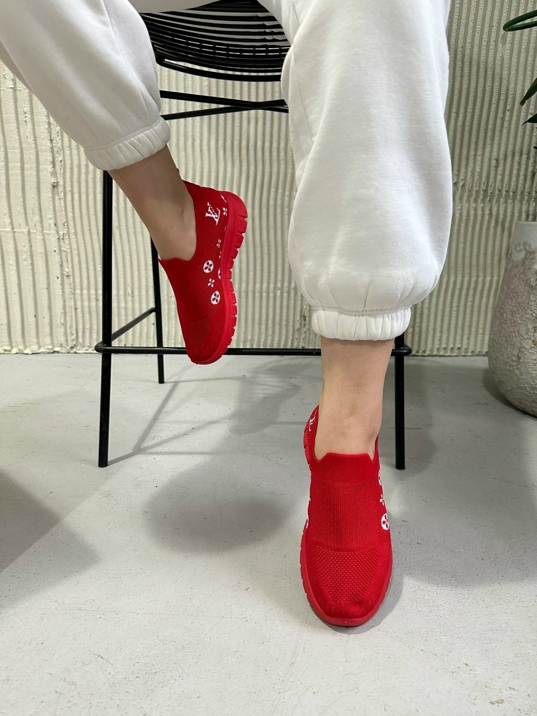 ,кроссовки фуксия женские,кроссовки летние женские,кроссовки женскиe,кроссовки летние текстильные изики