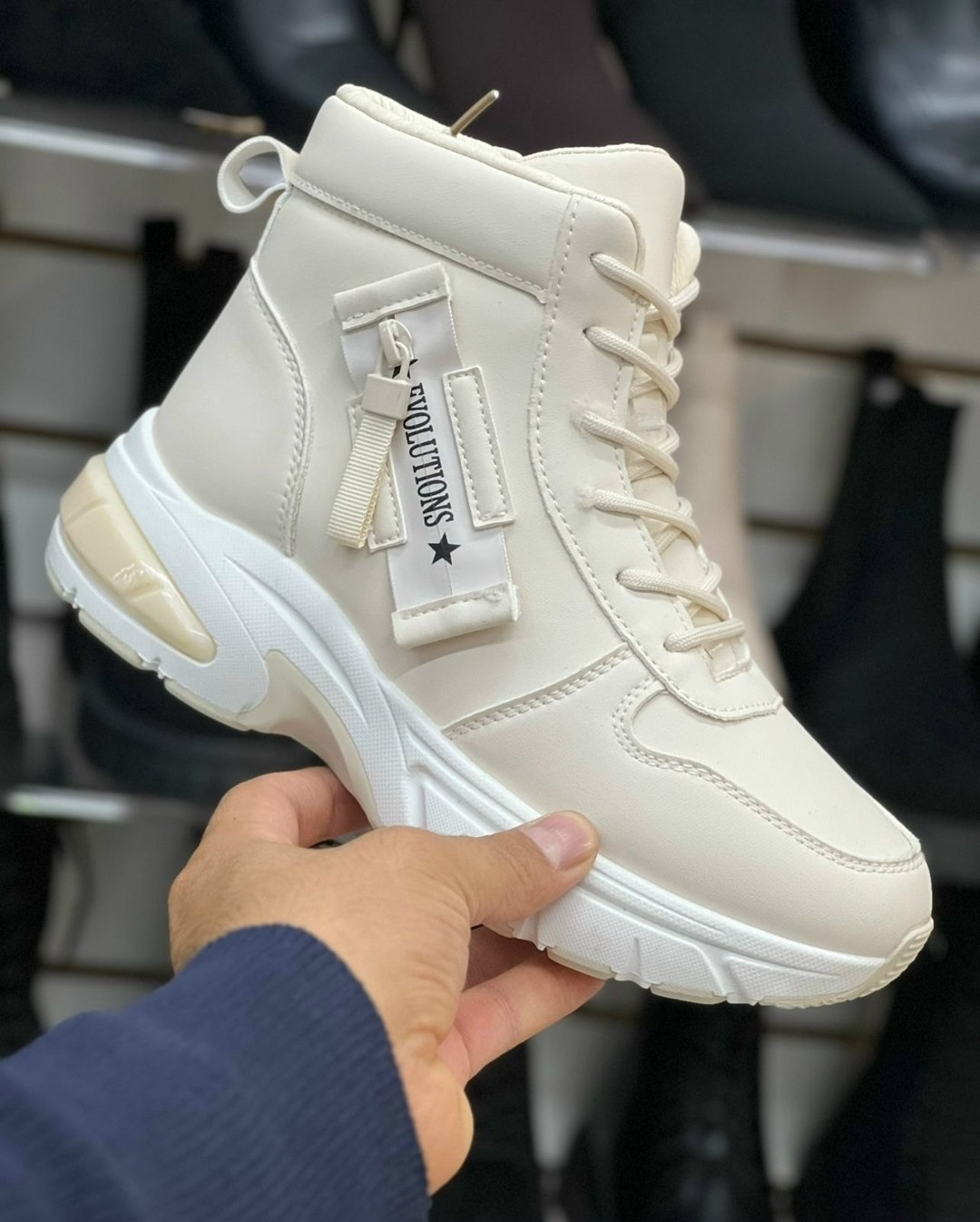 ,женская  зимняя,кроссовки женскиe,женские зимние кроссовки,женская