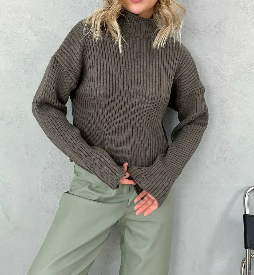 свитера женские,бежевый джемпер,свитер,стильный свитер,модные свитера