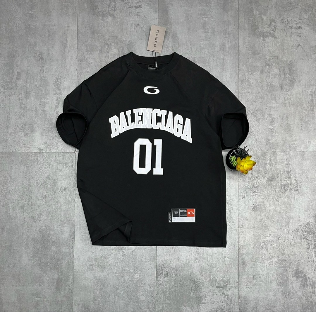 balenciaga футболка,футболка парис баленсиага,футболка balenciaga мужская,футболка баленсиага