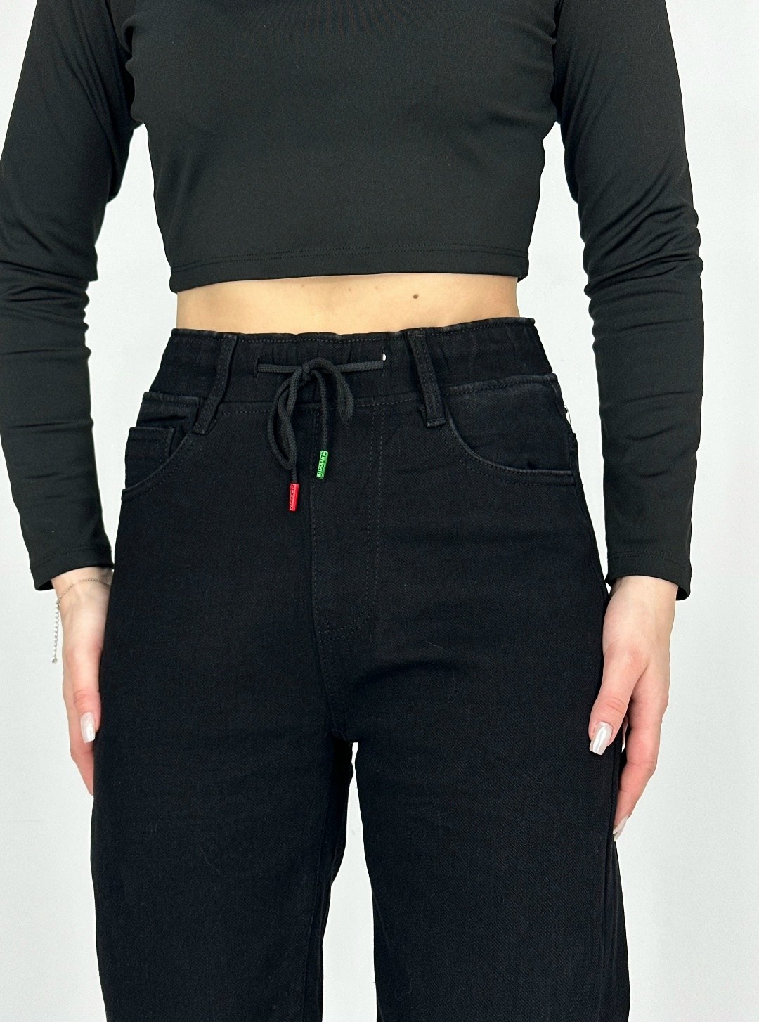 женские джинсы,черные джинсы женские,джинсы мом,стильные джинсы,брюки джинсы