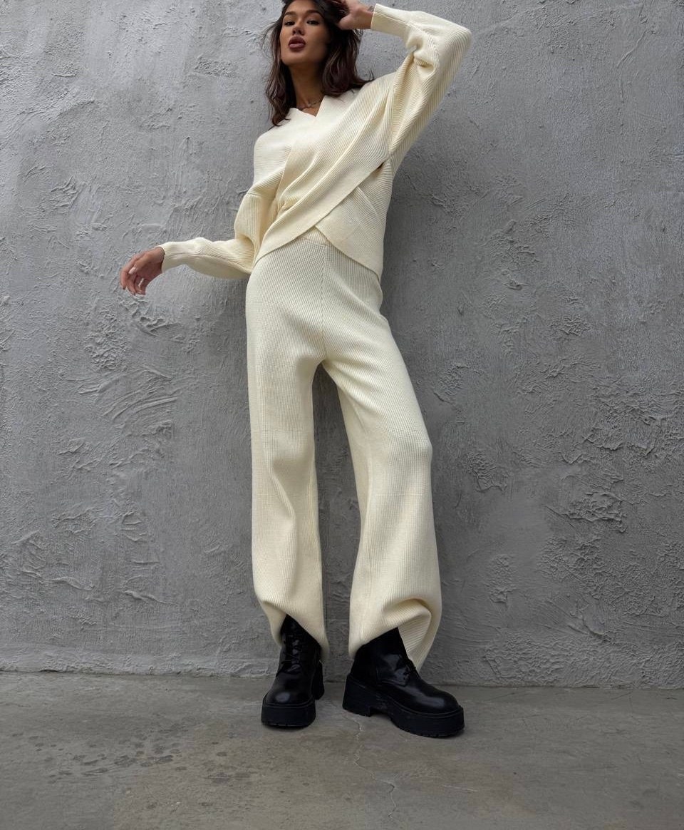 вязаные костюмы,костюм женский вязаный,трикотажные костюмы,стильные костюмы,трикотажный костюм с брюками